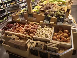 576-biocoop-saint-chamond-au-grand-bioneur-magasin-bio-oignon-champignon-local-legume.webp
